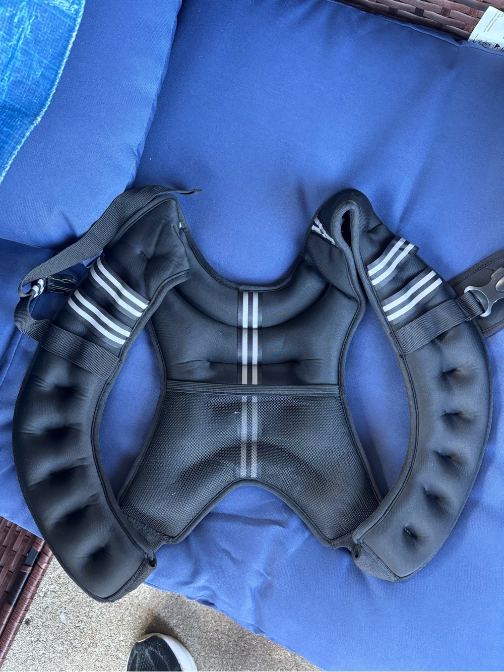 Zelus Black Weighted Vest - Adjustable Fitness Vest 12pounds - Picture 11 of 12